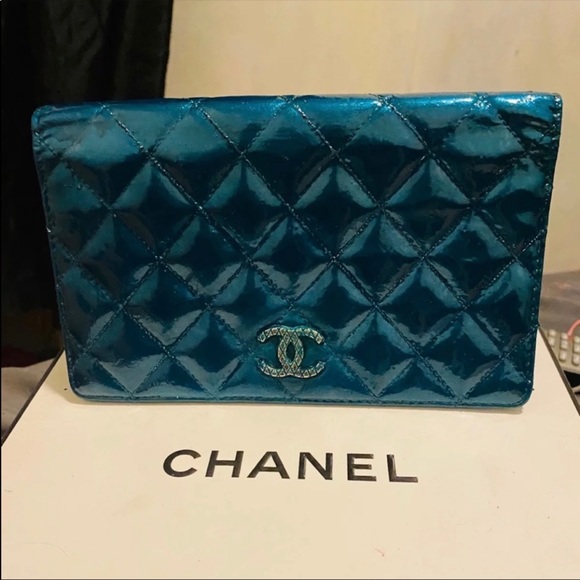 Chanel quilted  flip wallet - Picture 11 of 13